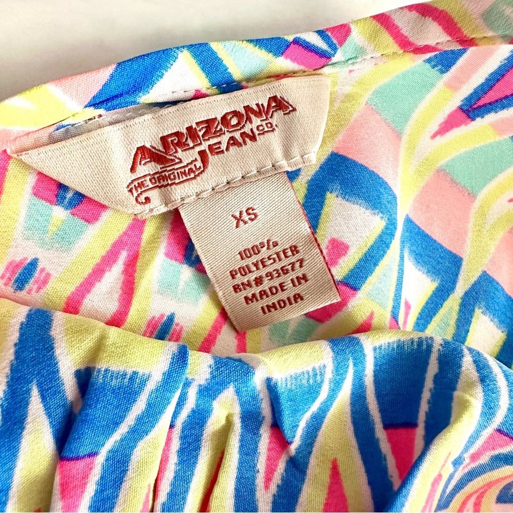 Colorful Geometric Romper Size XS - Picture 14 of 15